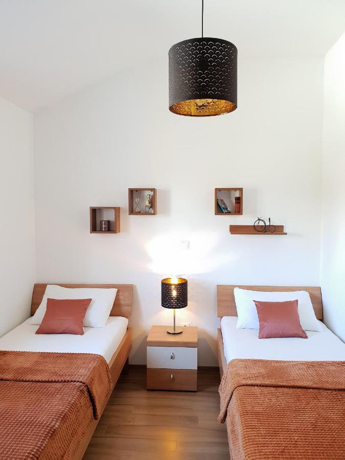 Apartments Skocic Vodice Zewnętrze zdjęcie