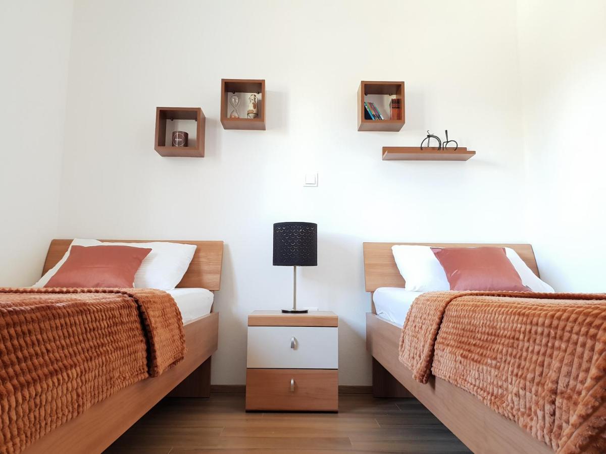 Apartments Skocic Vodice Zewnętrze zdjęcie